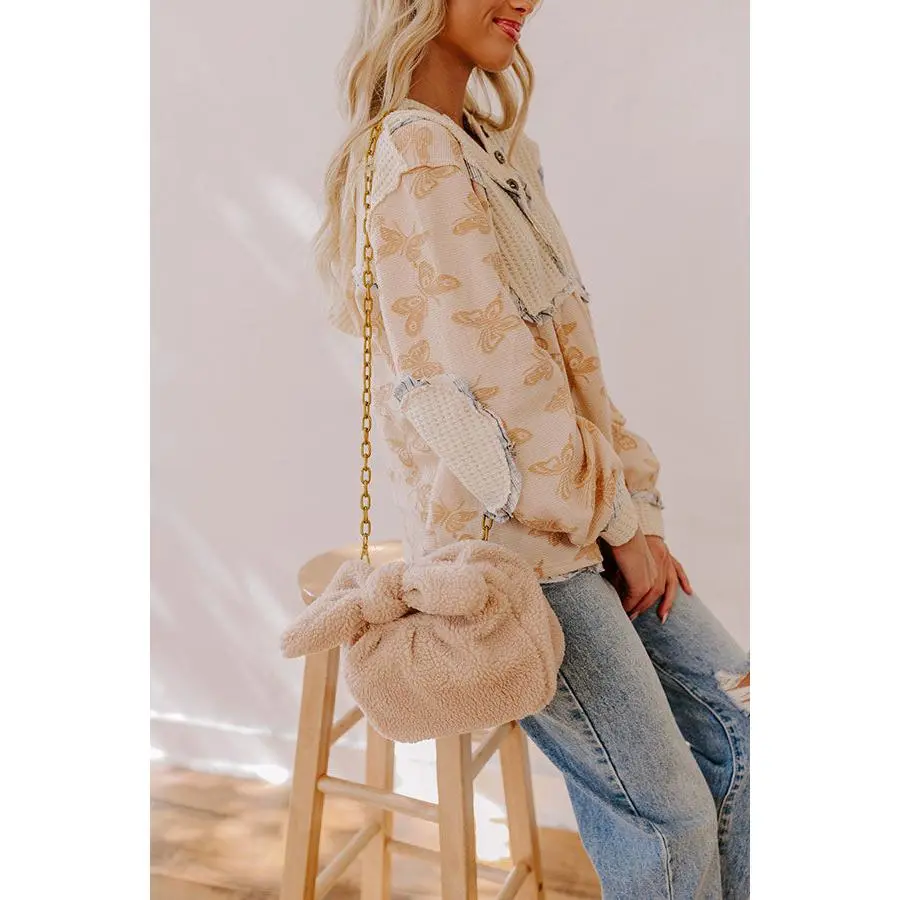Confidence Is Everything Sherpa Purse In Iced Latte