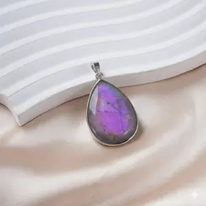 Natural Purple Flash Labradorite Pendant | Healing Crystals Jewelry | Unique Labradorite Necklace Handcrafted for Spiritual Connection Vibrational Energy & Intuition