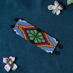 Green Clover - Floral-Inspired Beaded Bracelet with Nature’s Charm - Handmade by Mexican Artisans - Mother Sierra