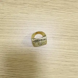 T -T RING AND BOX Jewelry necklace  Jewelry rings, personalized rings, competition rings