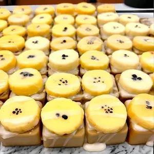 Banana Bread Bites Scented Wax Melts in Bakery Box - Home Decor Candles Aroma Gift Cozy Decorative Fragrance Freshener Decoration Traditional Ornaments Perfume