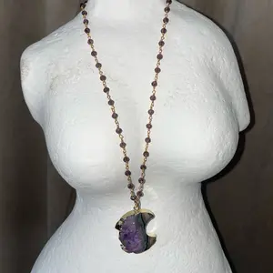 Amethyst Cresent Moon bead necklace in Gold
