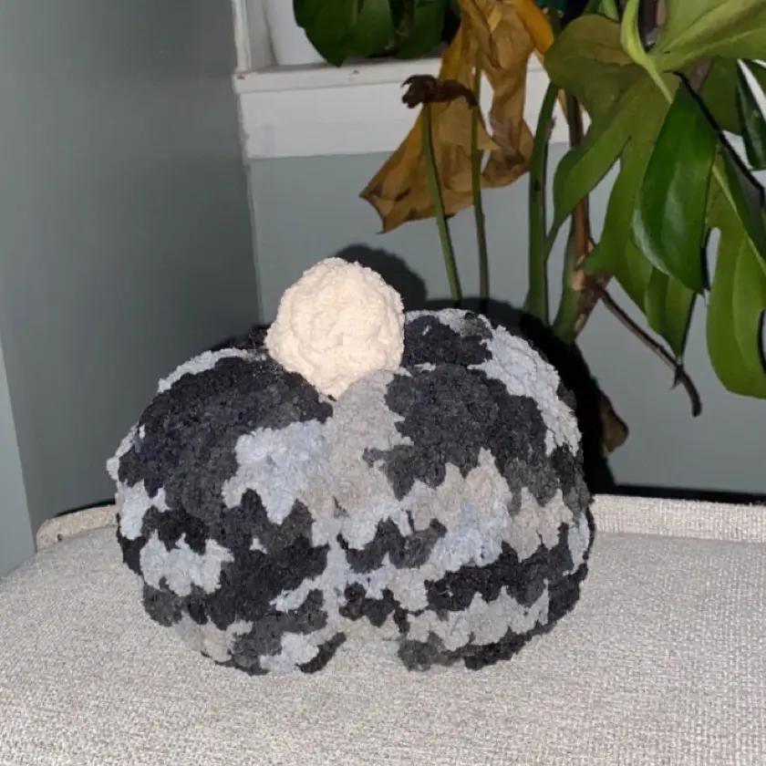 Crochet Fluffy Pumpkin