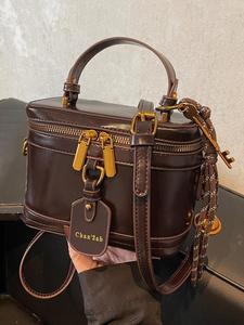 women's elegant minimalist handbag, fashionable retro simple style crossbody bag with charm, casual trendy versatile high-quality daily commuting bag, sling purse, stylish crossbody bag, trendy commuter purse