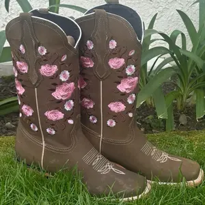 Duvalin Leather Cowgirl Boots