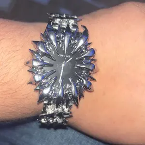 Handmade Quartz Analog Watch, Original European Style Vampire Dragon Scale Spike Design, Unisex Small Batch Wristwatch, Unique Jewelry Accessory