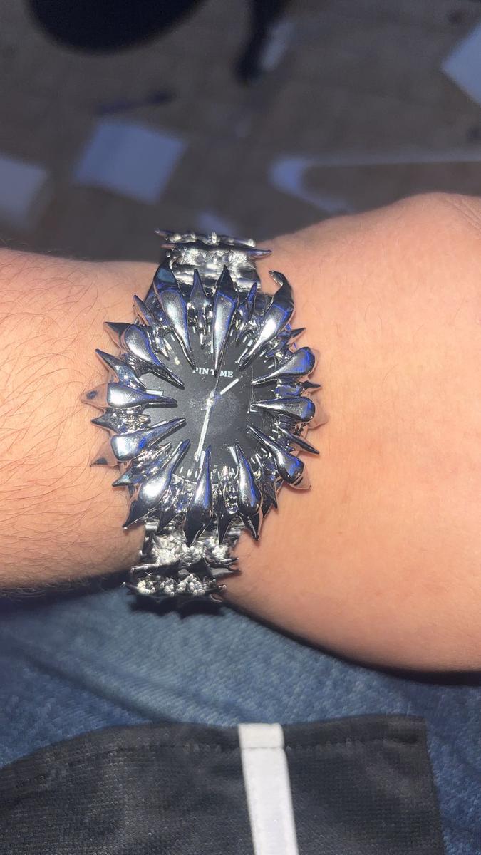 Item: Black, one-size