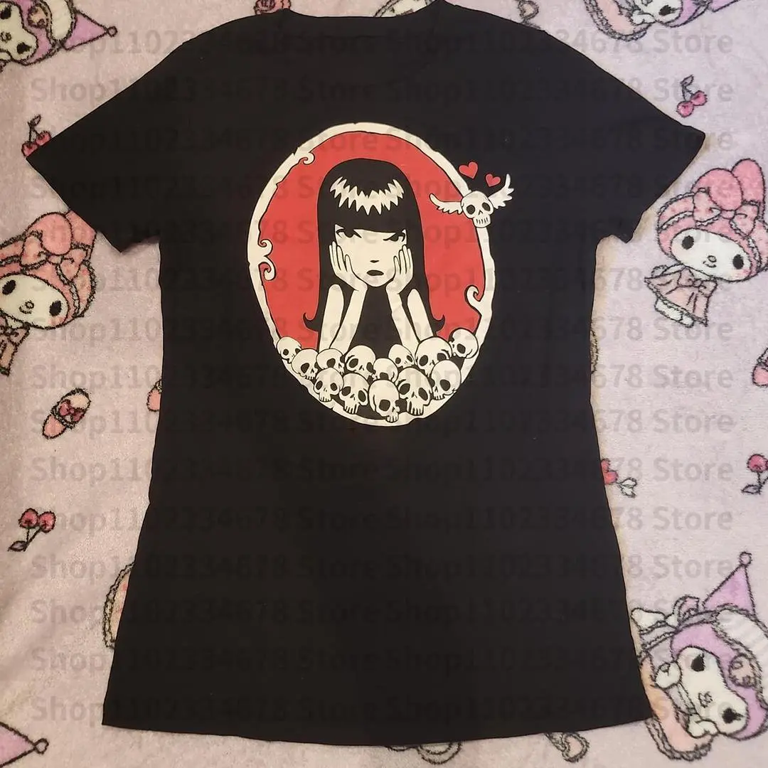 90s Vintage Goth T-shirts Women Y2K Cyber Grunge Skull Star Print Tees Harajuku Vintage Short Sleeve O Neck Crop Tops Emo Girls Vintage Woman T-shirts Harajuku Goth Fashion Women Streetwear Tops High Street Girl Tees Tops Y2k Emo gir