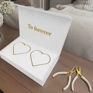 Forever Love Lock Clasp Bracelet Set for Couples and Friends – Ideal Gift for Anniversaries, Valentine’s Day – His and Her Matching Bracelets, Waterproof, Adjustable, Heart-shaped Lock