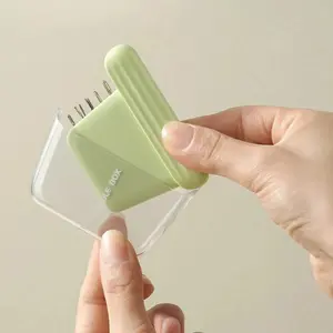 New Magnetic Needle and Thread Box High Quality Home Sewing Tool Needle and Thread Box Compact and Portable