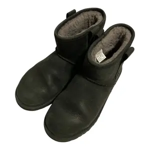 Pre-owned UGG Suede Small Leather Goods Australia Classic Mini Stitch Sheepskin Boots
