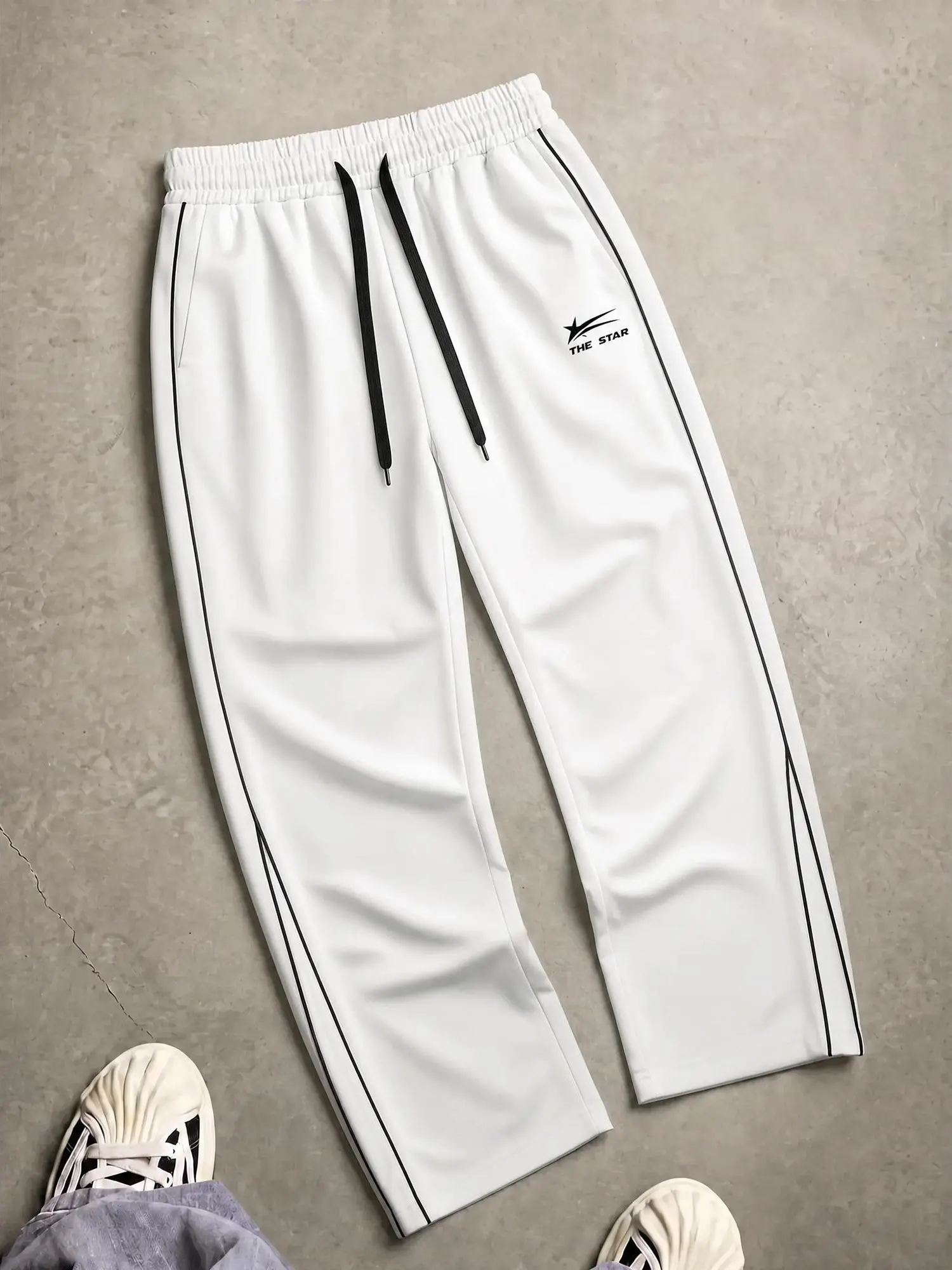Men's Casual Sweatpants Loose Fit Athletic Pants Drawstring Waist Jogger Pants with Contrast Side Stripe Detail Streetwear Trousers Lightweight Workout Pants for Running Gym Training Daily Wear