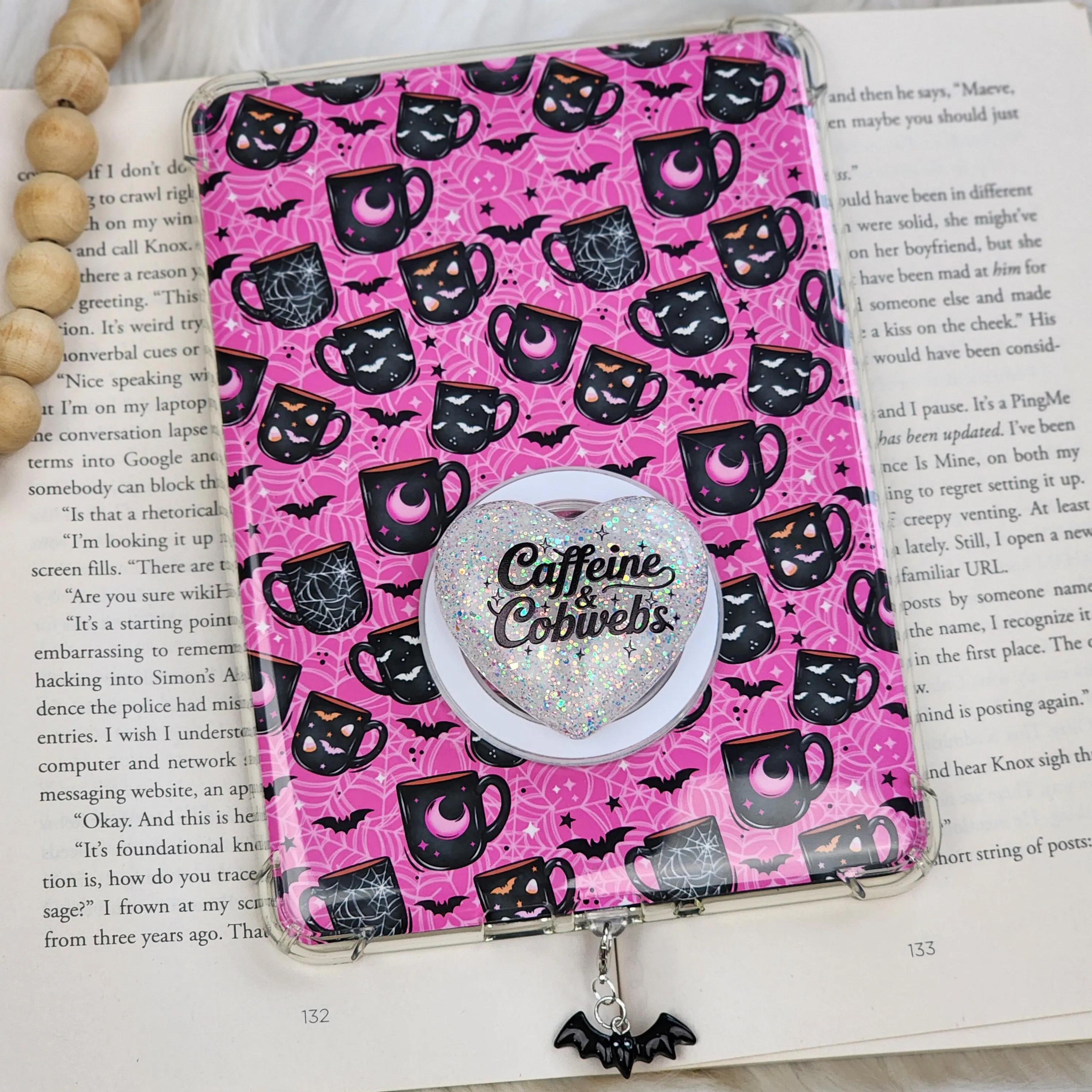 Kindle Accessories Set | Spooky Brews | Insert, Grip & Charm
