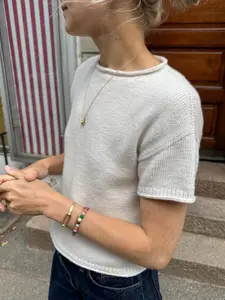 Elegant Simple Soft Round Neck Short Sleeve Knitted Sweater, Versatile Solid Color Knit Top for Women, Casual Slim-Fitting Pullover