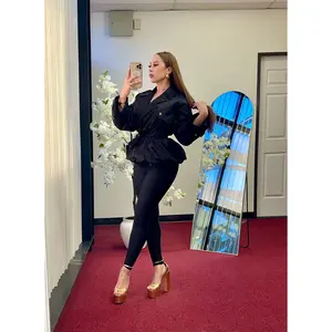 Princess Cropped Blazer