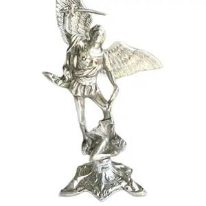 Arcángel Miguel. Hermoso diseño hecho de pewter. Diseño religioso católico. Arcángel venerado por ser tan milagroso. Religious