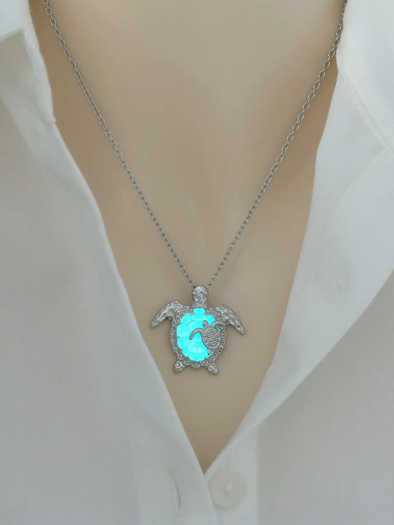 Cute Turtle Design Pendant Necklace, Luminous Necklace for Party, Daily Decor, Trendy All-match & Exquisite Jewelry for Birthday Gift, Jewelry Gifts, Fashion Jewelry Accessories