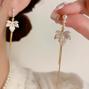 Light Luxury Fresh Style Zircon Maple Leaf Long Tassel Earrings for Women DDES0390s925 Silver Needle Unique Sweet Versatile Earrings 14K Gold-Plated