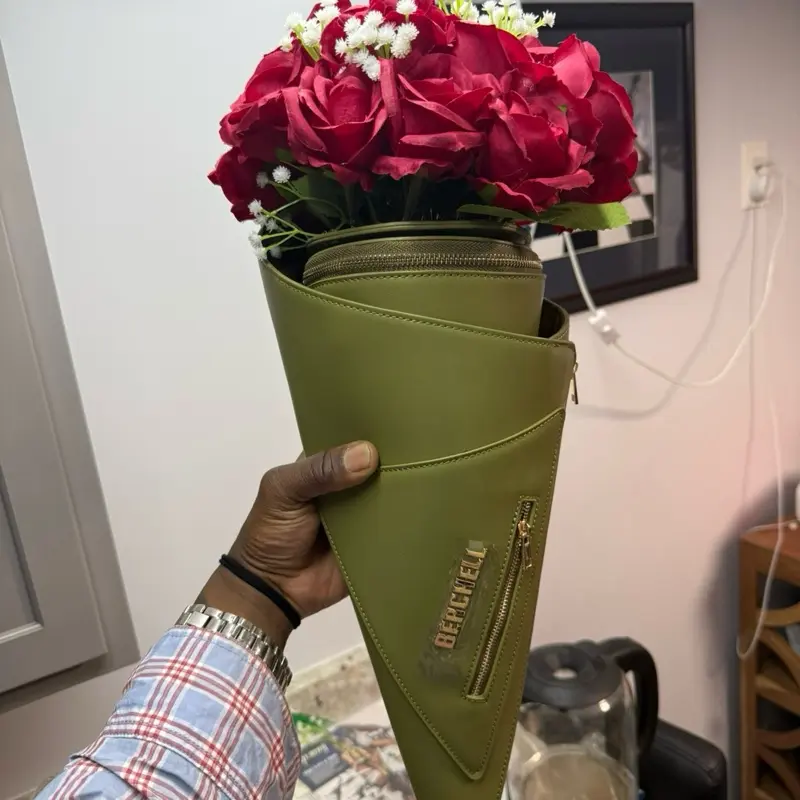 Berchell Afrooklyn Vegan Leather Bouquet Bag Red rose & babys breath Flower Arrangement with Interchangeable Flower Bed and Detachable Straps