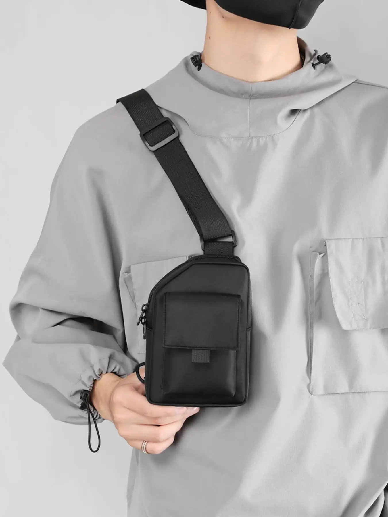 Men's Casual Solid Color Mini Sling Bag, Fashionable Nylon Chest Bag For Daily Used, Compact Trendy Zip Bum Bag For Outdoor