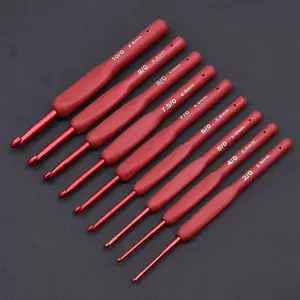 Crochet Hook Set (9 Pieces), 2mm-6mm Durable Hooks with Soft Rubber Handle, Handmade Buffer Grip, Knitting Needles for Crafting, Crochet Set Kit