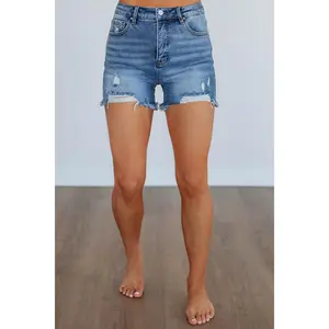 Maddie Risen Shorts - Medium Wash