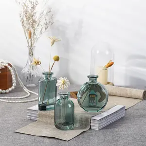 BOUTTTIQ Vintage Rectangular Bottle Reed Diffuser Set with Tulip Flowers Lavender Scent 6.76 fl oz for 120 Days Long Lasting for Bathroom Office Decor