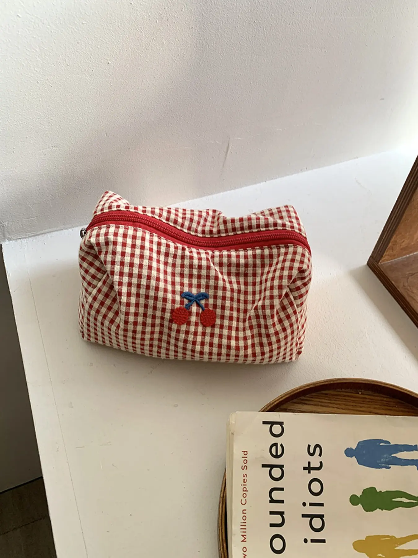 Plaid Cherry Embroidered Makeup Bag, Large Capacity Travel Cosmetic Pouch, Cotton Fabric Storage Bag, High Aesthetic Appeal, Cosmetic Bags