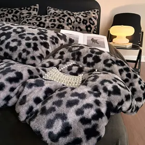 Luxury Faux Rabbit Fur Leopard & Butterfly 3 Piece Bedding Set, Decorative Bedding Set, Ultra Soft Warm All-Season Duvet Cover with Zipper Closure + 2 Pillowcases, Solid Color Design, Cozy Home Bedding Décor, Perfect Christmas/Birthday/Housewarming Gift