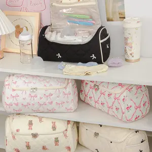New Floral Makeup Bag, Large Capacity Travel Organizer, Cute Handbag for Cosmetics, Travel Cosmetic Bags, Coins, Keys, Plastic Material, Single Item