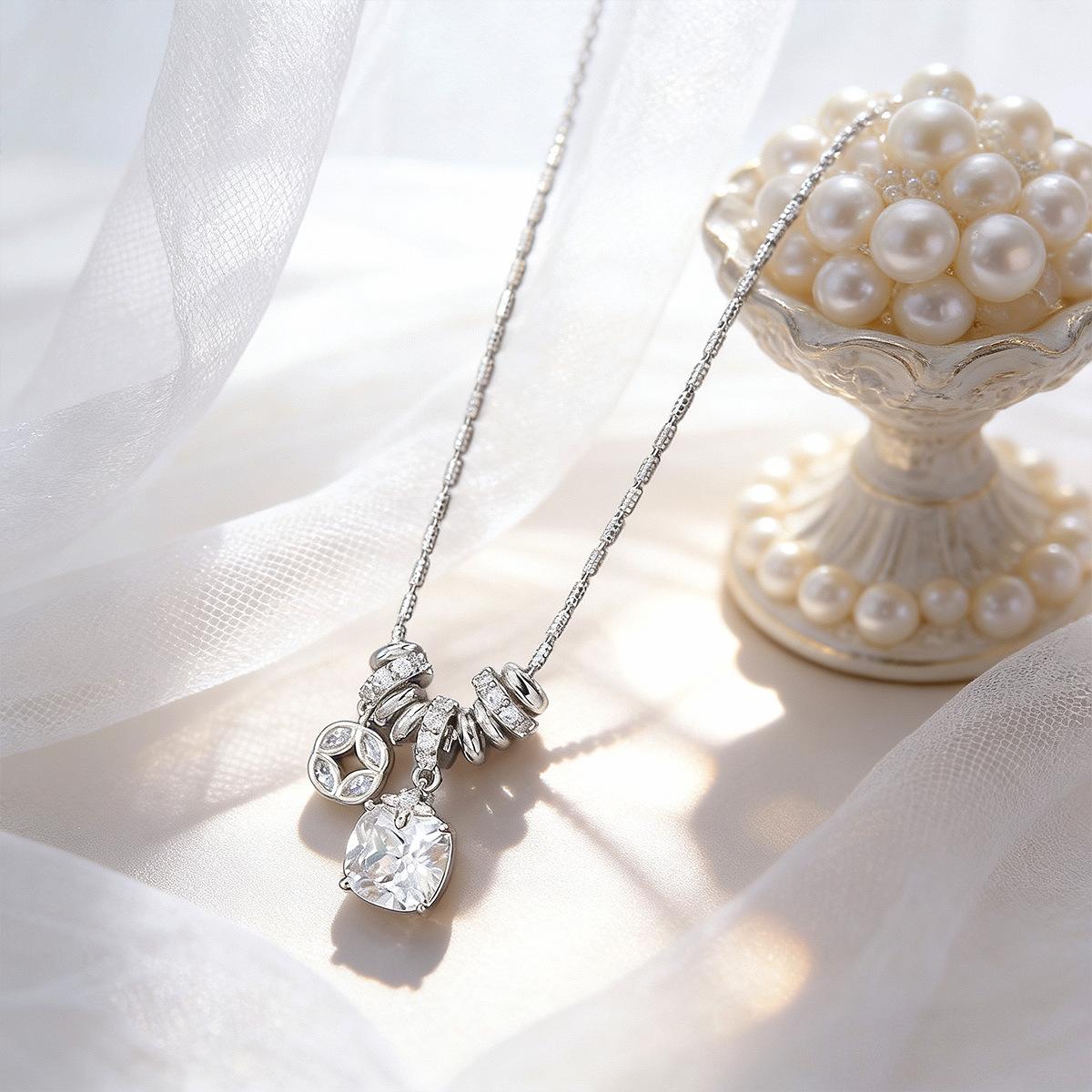 Luxury Sparkling CZ Pendant Necklace, Dainty Silver Plated Clavicle Chain, Elegant Everyday Wear Jewelry, Trendy 2026 Gift for Her