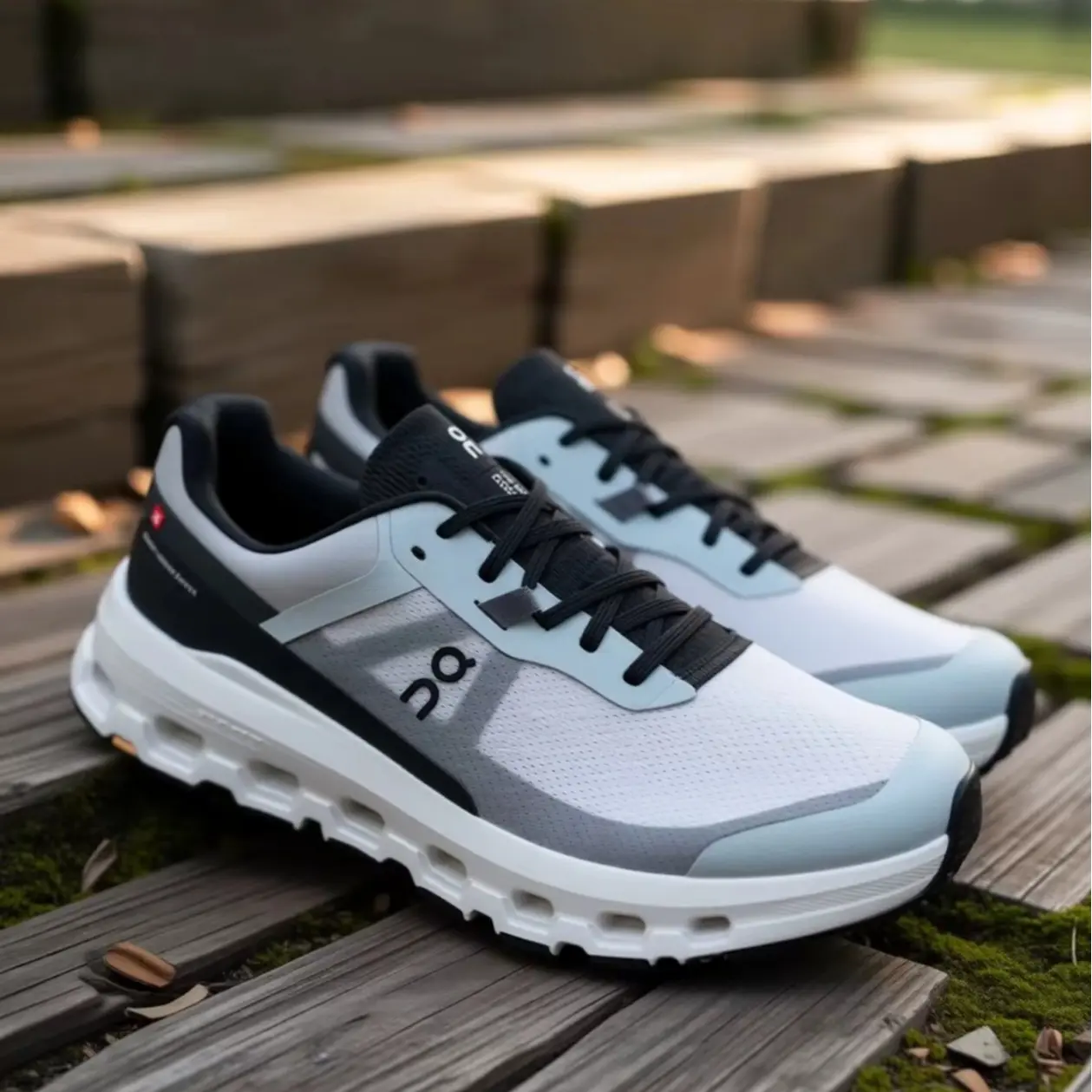 White Grey Black Colorblock Woven Mesh Closed Toe Runner, Unisex Athletic Training Trainer Footwear, Segmented Hollow Cushion Sole Breathable Lightweight Sneakers for Daily Commute & Workout