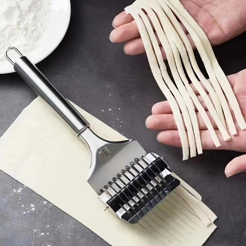 Stainless Steel Noodle Cutter, Multi-functional Manual Noodle Maker for Home Use, Kitchen Noodle Press Machine, Roller Noodle Slicer Tool