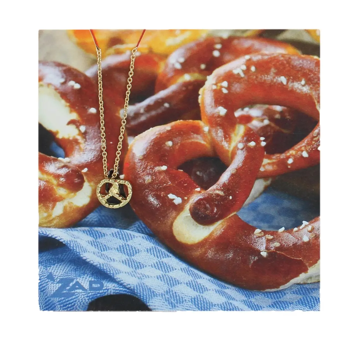Zad Jewelry Women's Gold-Tone Brass Pretzel Pendant Chain Necklace - Imported Casual NYC-Inspired Costume Jewelry, 16-18 in Adjustable Length for Fashion-Loving Women, Daily Wear, Female, Those Who Love Fashion