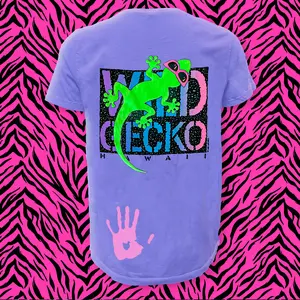 Wild Gecko 1990 - Hyper Flash Color Change Purple to Pink T-Shirt