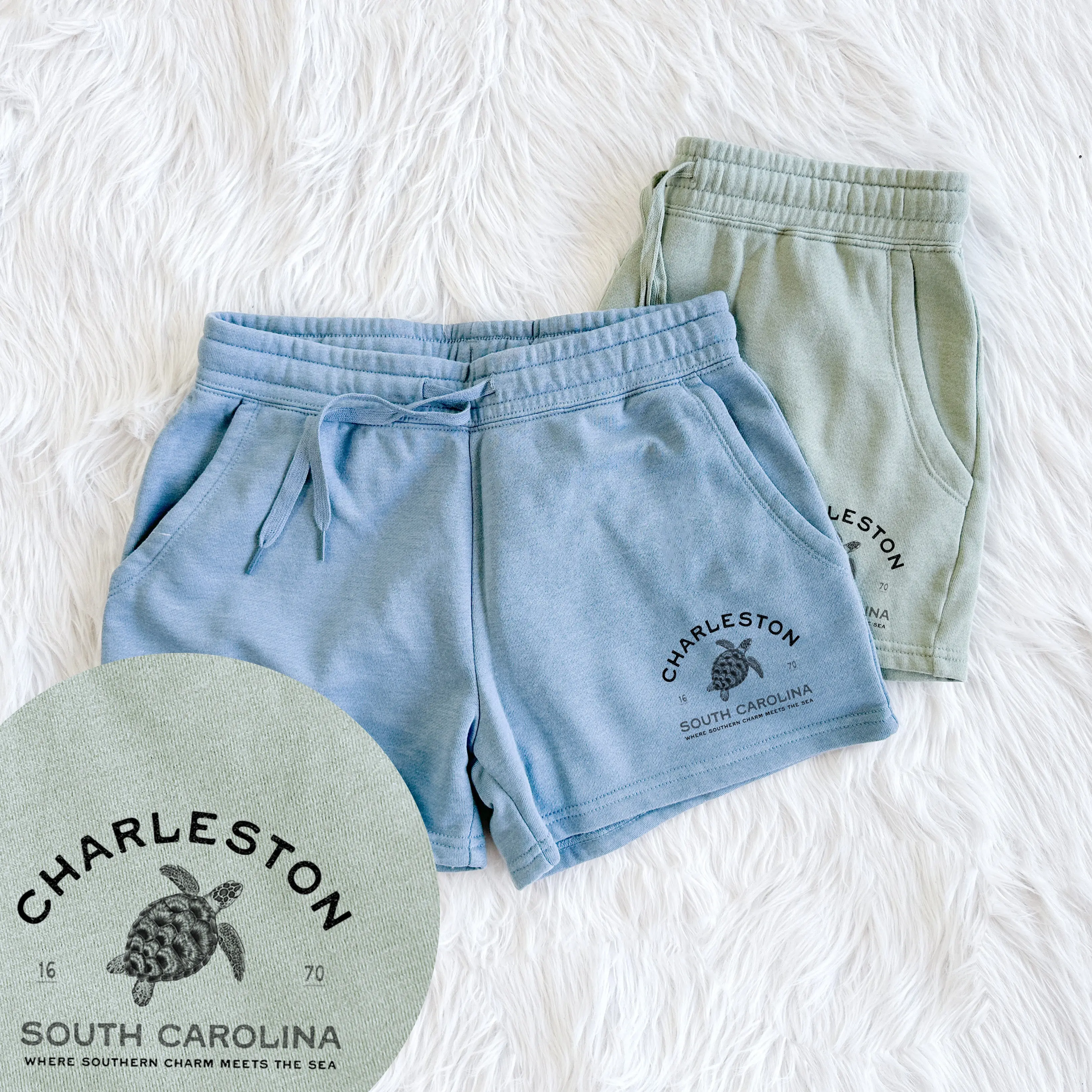 Charleston South Carolina - Loggerhead Sea Turtle - Women's Cali Wave Shorts