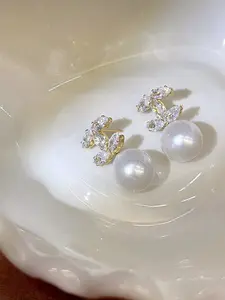 Elegant Leaf Pearl Embellished Earrings Set, Delicate Design for Dating & Daily Wear, Perfect Accessory for Women, Stylish Jewelry Gift