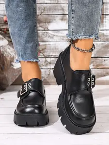 Women's Dark Style Metal Buckle Adjustable Thick Sole Small Boots, Perfect for Bold, Daily Commute, Retro Looks, All Seasons, Office Commuting Shoes