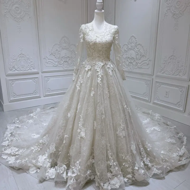 Ting’s Bridal Collection Floor Sample Sale! Size 0. Long sleeve floral Ivory Aline wedding dress
