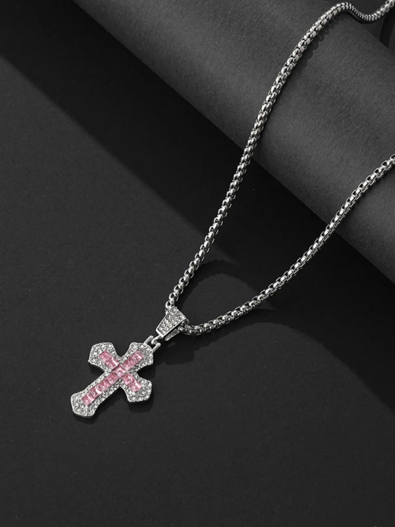 Punk Style Glitter Cross Pendant Necklace with Rhinestones, Unisex Zircon Chain Jewelry, Street Fashion Arrow Sweater Chain Accessory, Rhinestone Decorated Necklace, Fashionable Accessory, Fashion Accessories