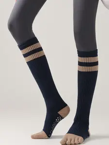 Women's Five-Finger Yoga Socks, Professional Anti-Slip Pilates Pressure Calf Socks, Sporty Colorblock Long Tube Socks for All Seasons