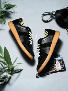 2026 New Retro German Trainers Unisex Couple Alaskan Commuter Skate Shoes, Medium Width Patchwork Textile Low Top Casual All Seasons