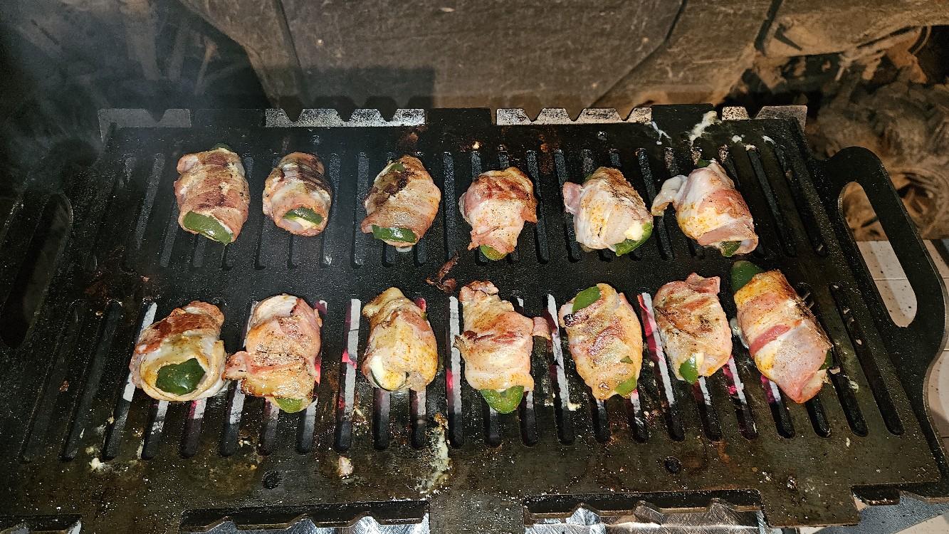 Slot Grill Collapsible BBQ Grill Portable Heavy-Duty Griller for Tailgating Camping & Picnic Outdoor Cooking Backyard Parties Picnicware