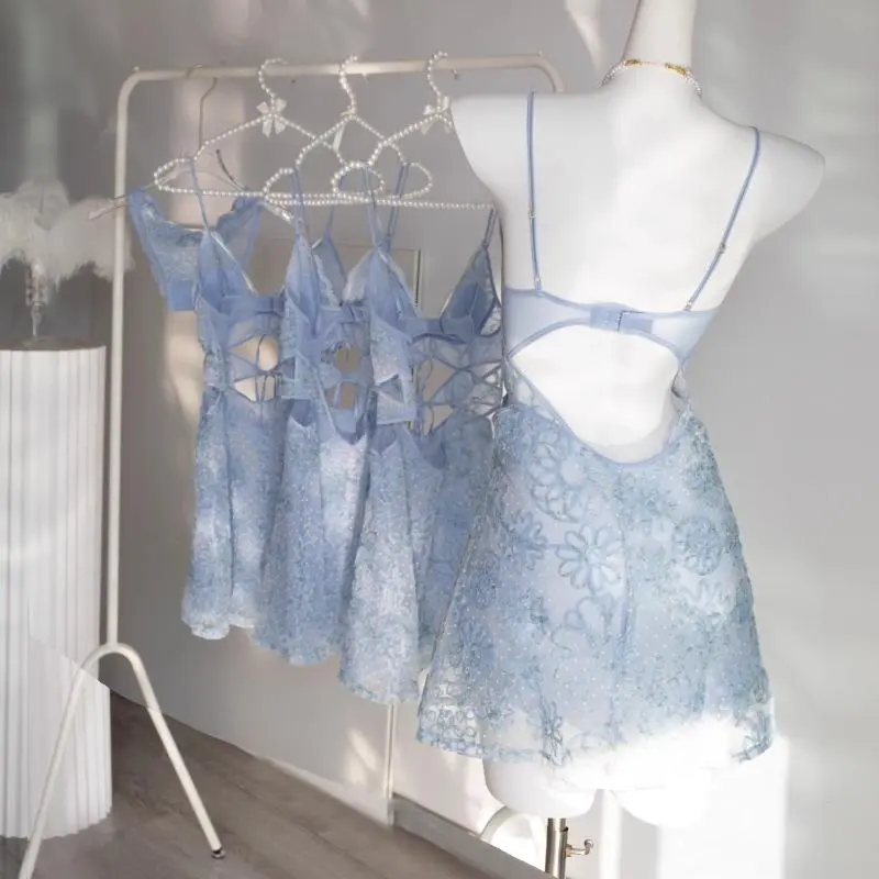 princess polly baby blue dress Alice + Olivia Blue Silk gown
