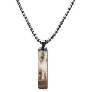 Necklace and eye photograph  - Chain Link Chain, Minimalist Style