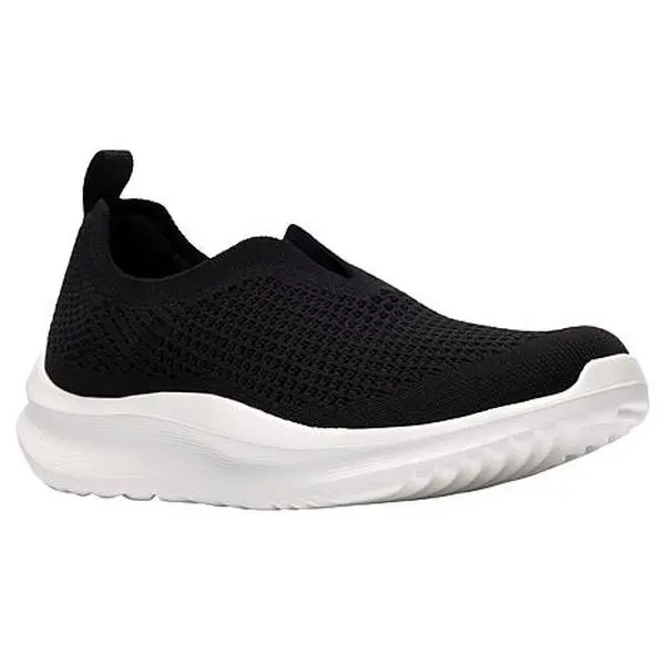 Clarks Cloudsteppers Solevana Knit Slip-On Sneaker