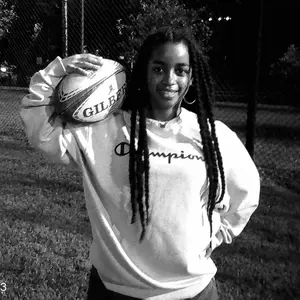 4K Digital Camera for Photography, Auto-Focus 64MP Vlogging Camera for Beginner with 2.4 inch 180° Flip Screen, 18X Digital Zoom Point and Shoot Camera with 32GB Micro SD Card, Perfect Gifts for Halloween and Thanksgiving