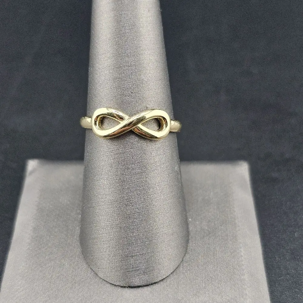gold 14k ring infinity design size 8.5 for everyday wear