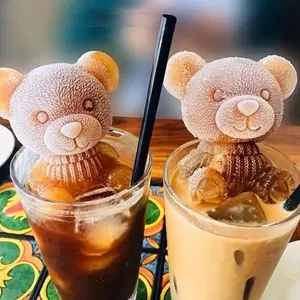 Cartoon Bear Design lce Cube Mold, ice bear, 2 CountSilicone lce Cube Tray, Diy lce Cube Maker forHome Kitchen