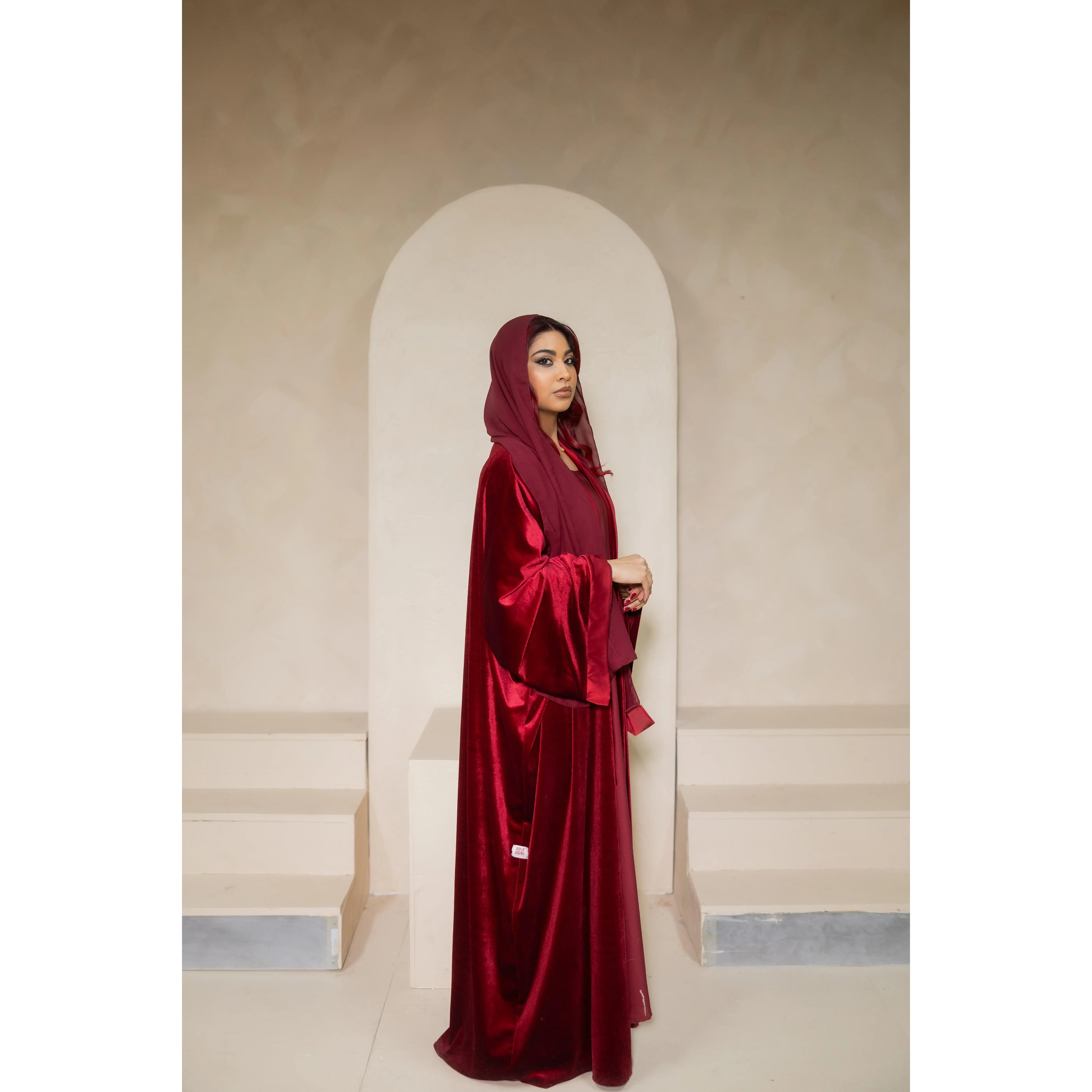 Mirrikh - Red Velvet Abaya Set